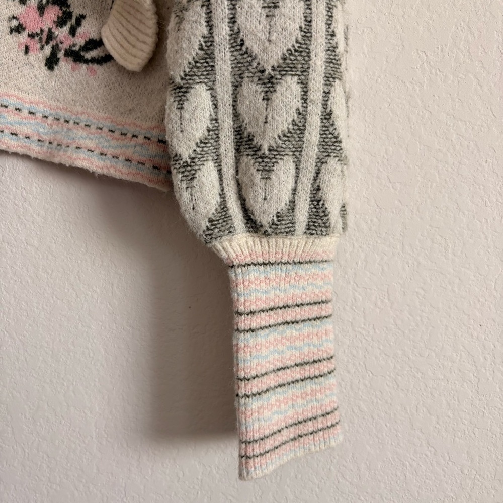 Cider- Floral Patterned Sweater with Ruffle Details- size Small - Picture 3 of 8